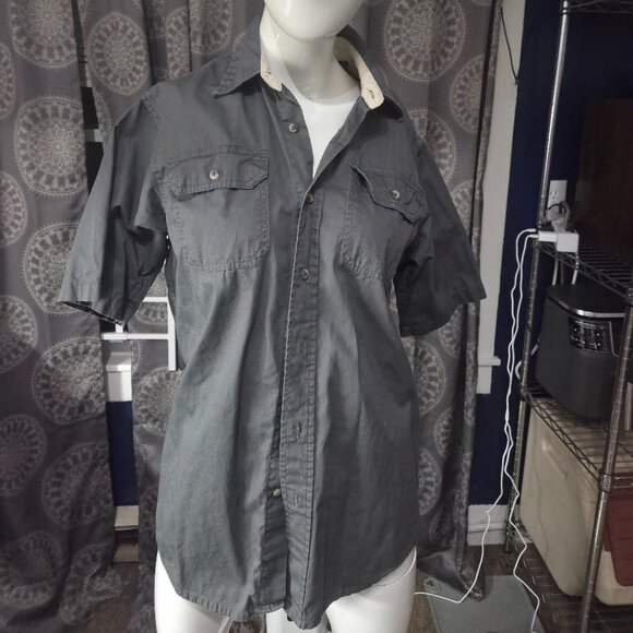 Wrangler Men's gray Button Down Short Sleeve Shirt - Picture 6 of 6